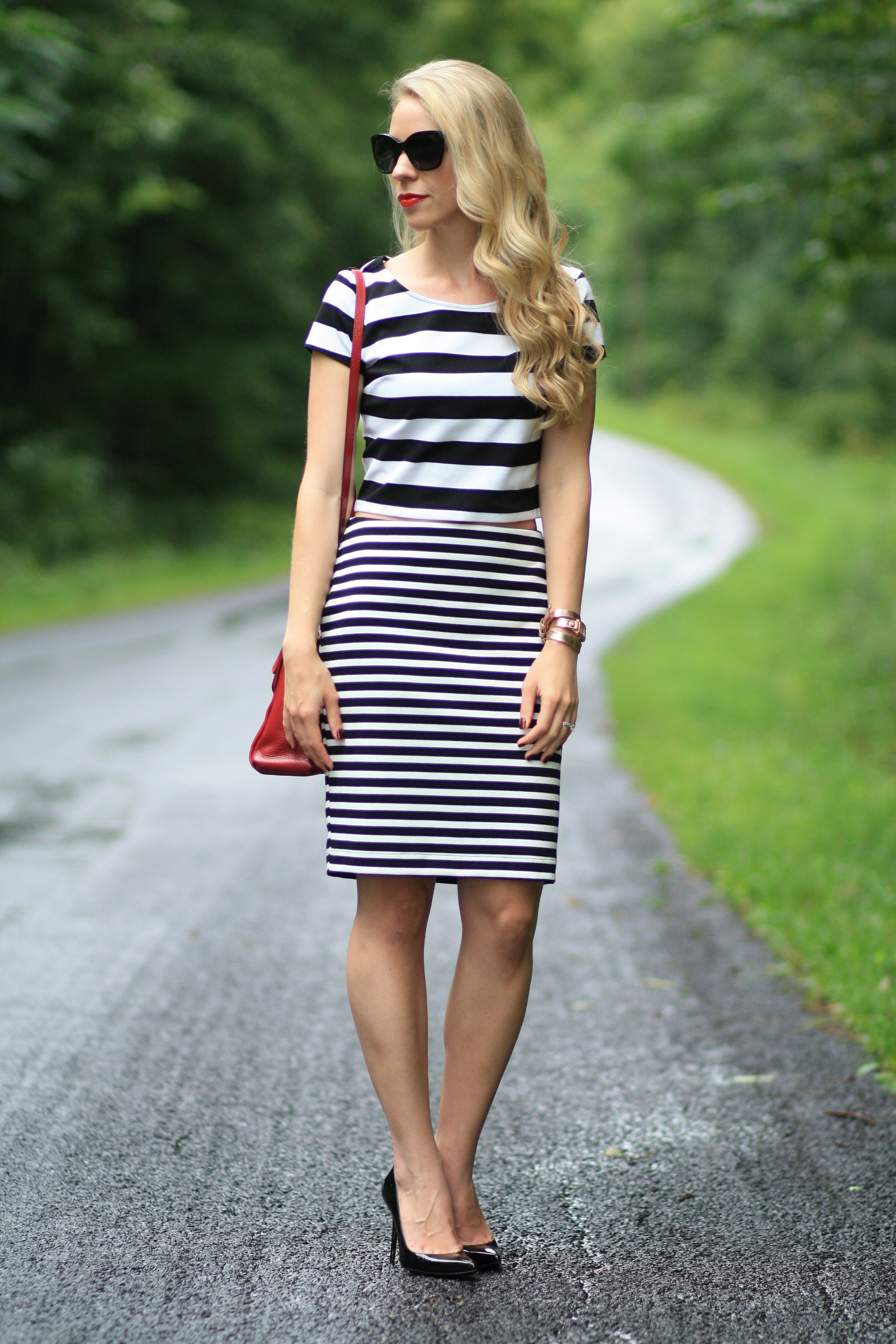 Stripe Mixing: Black and white cropped tee, Pencil skirt & Scarlet