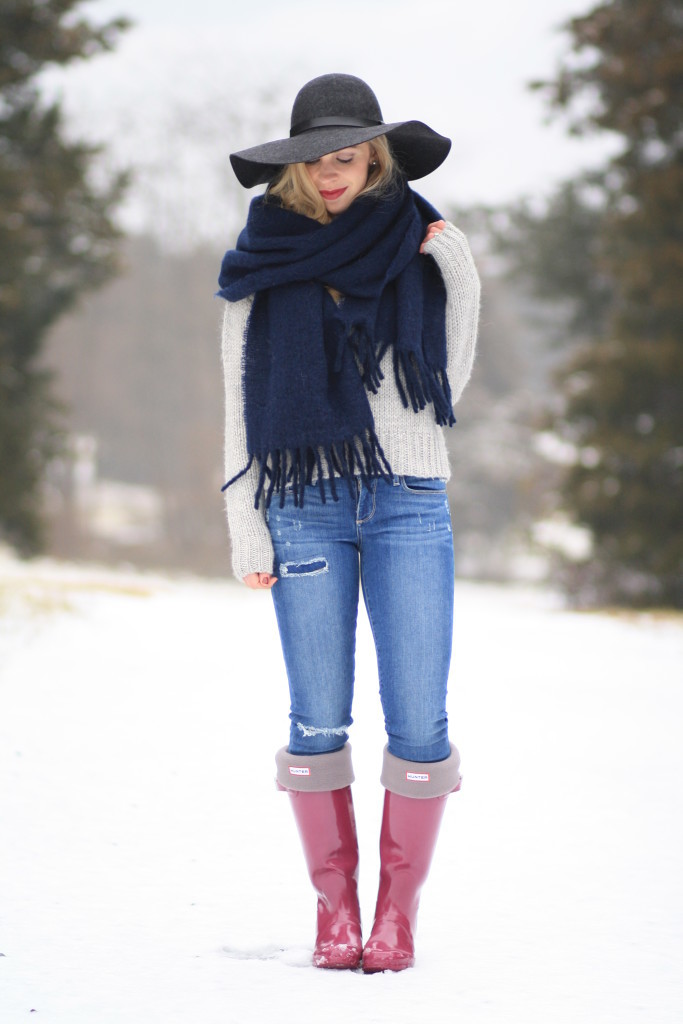 { Snow Uniform: Chunky turtleneck, Oversized scarf & Hunter boots ...