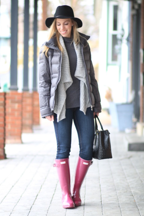 { Rainy Gray: Puffer coat, Wool fedora & Hunter boots } - Meagan's Moda