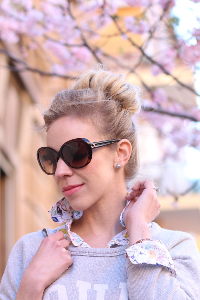Chanel oversized tortoiseshell sunglasses, Chanel Badine pink lipstink, J. Crew sweatshirt with button down shirt, French inspired style, spring outfit with pastel colors, Italian fashion blogger