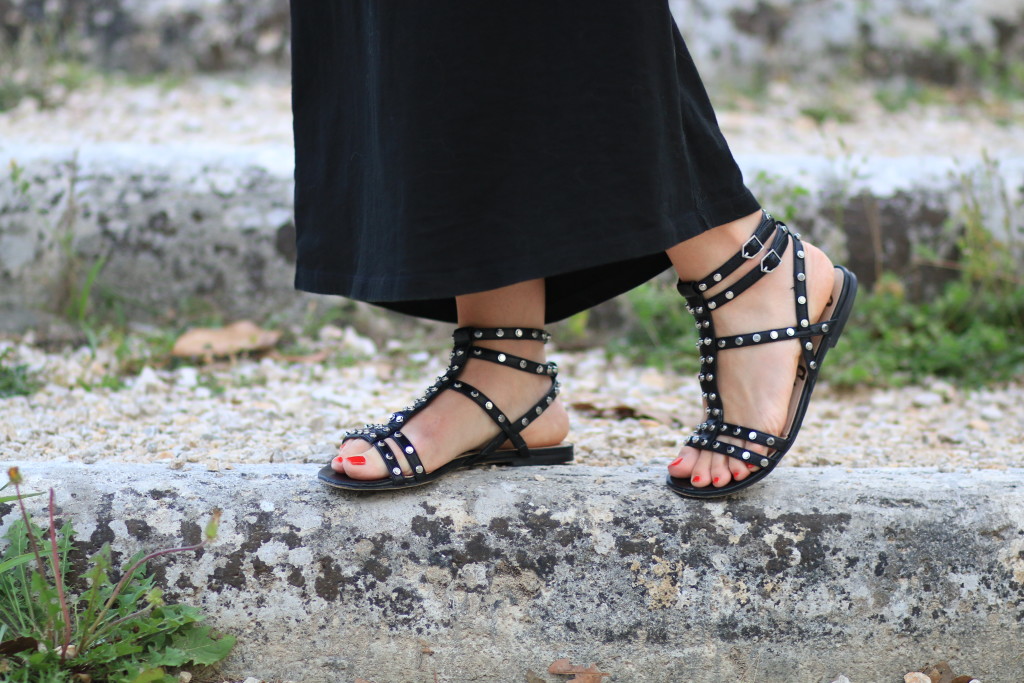 sam edelman black studded sandals