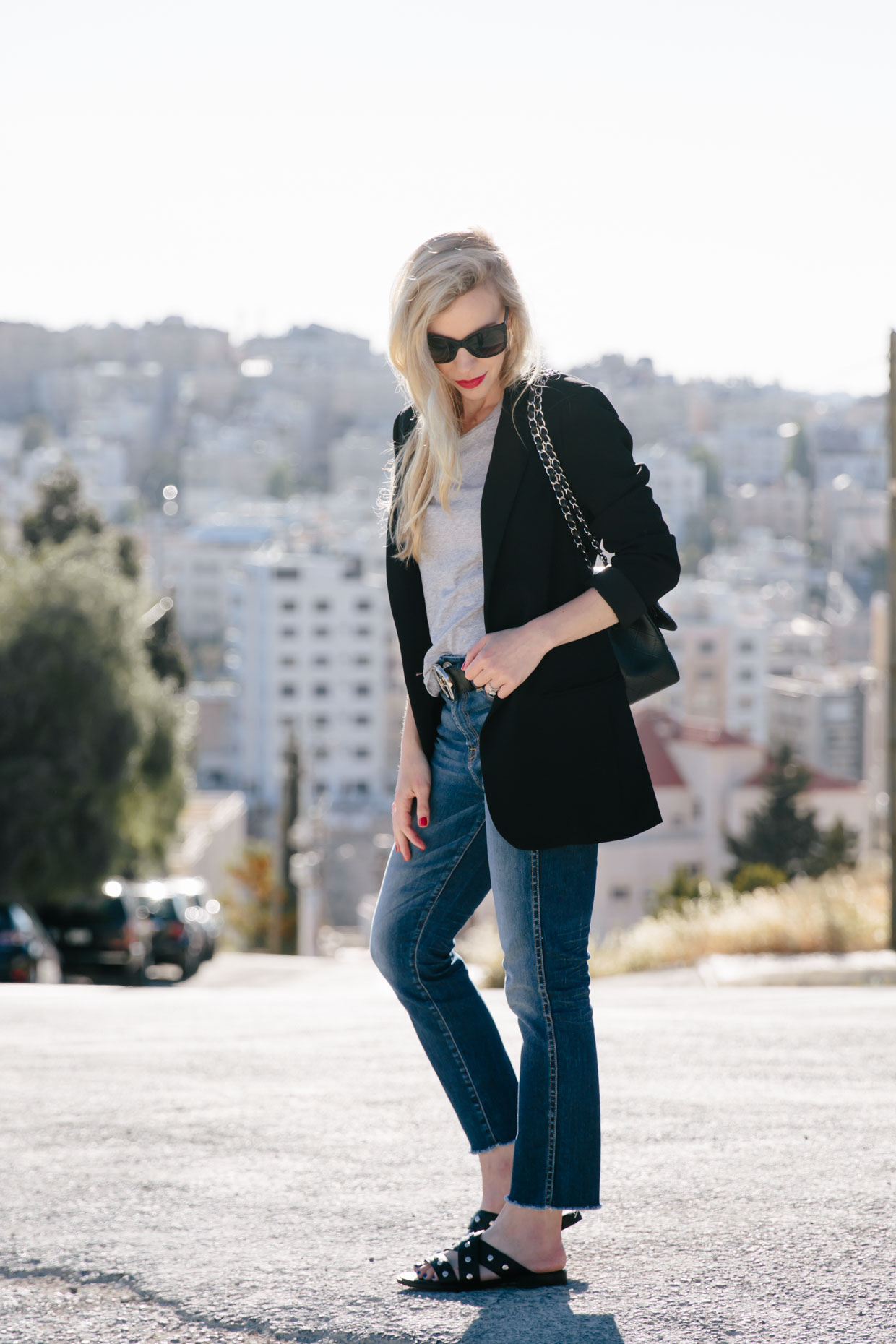 Weekend Favorites: Black Blazer, Straight Leg Jeans & Slide Sandals ...