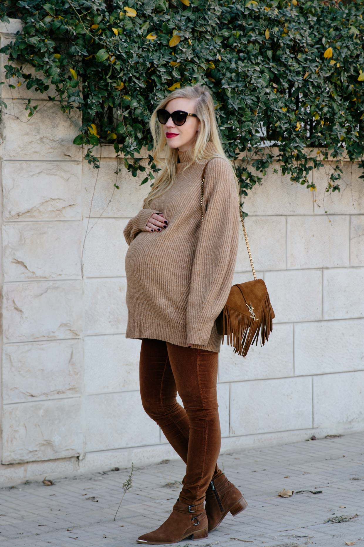 fashion-blogger-wearing-camel-coat-and-brown-louis-vuitton-shine-shawl- monogram-scarf - Meagan's Moda