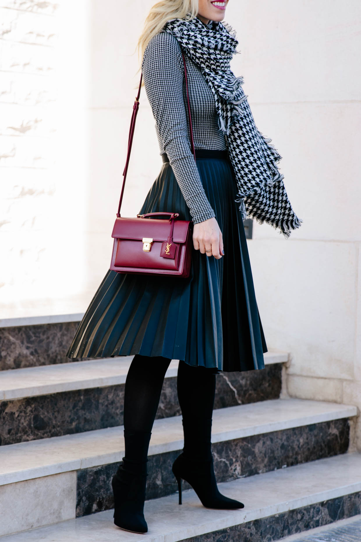 Mixing Houndstooth Prints for the Holidays - Meagan's Moda