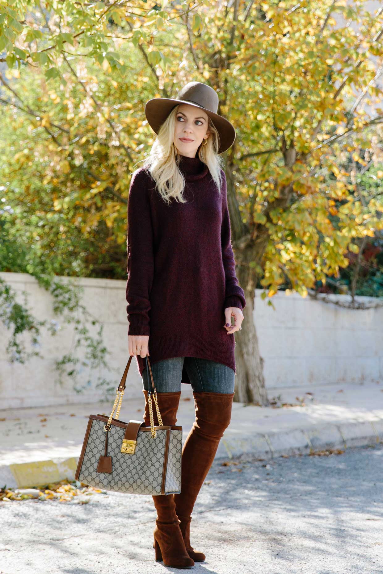 burgundy turtleneck outfit