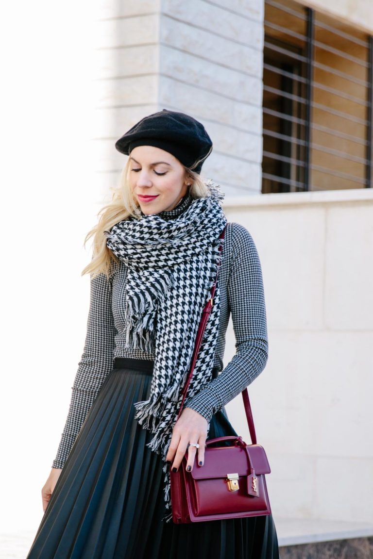 Mixing Houndstooth Prints for the Holidays - Meagan's Moda