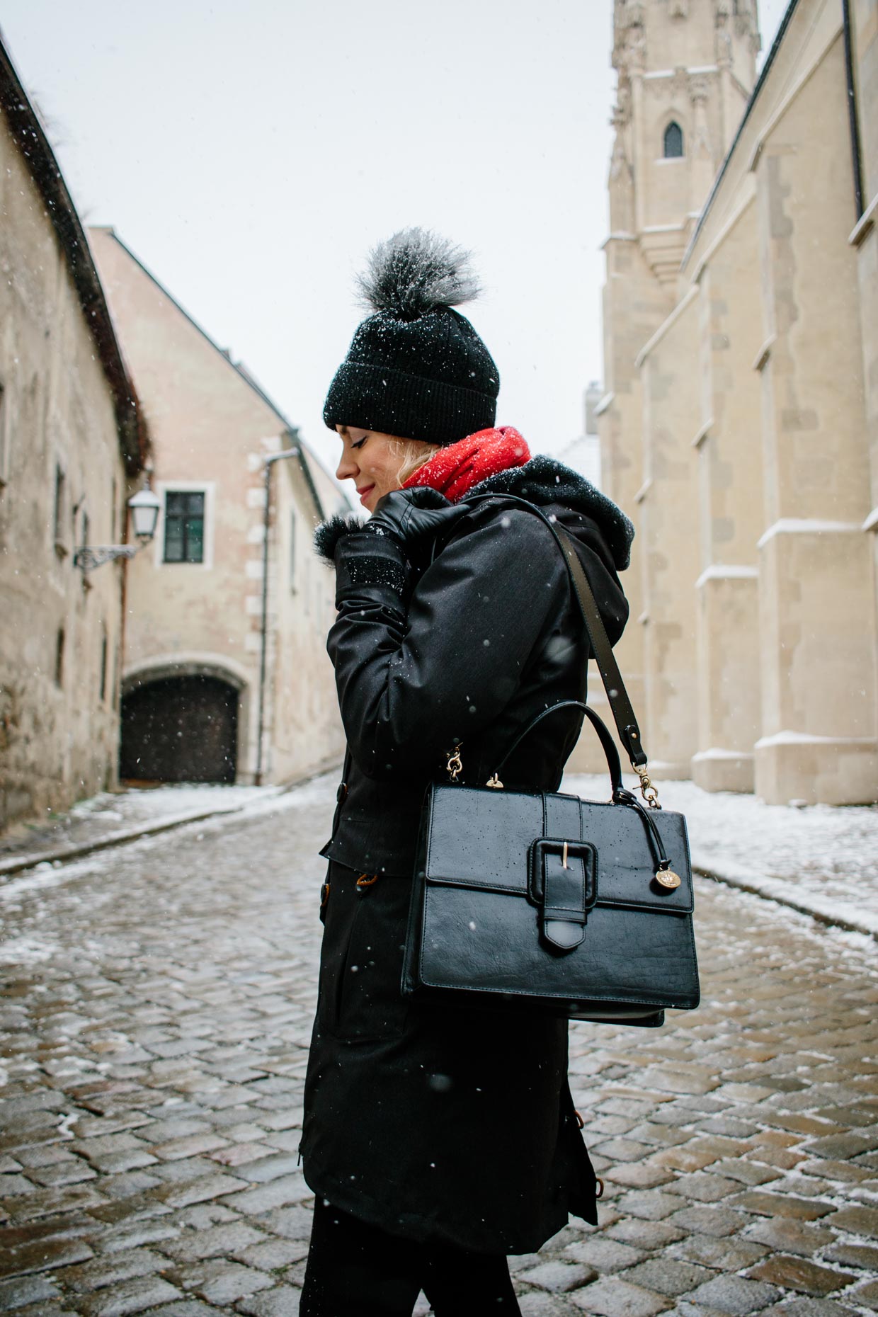 9 Winter Outfit Ideas for Women Who Travel