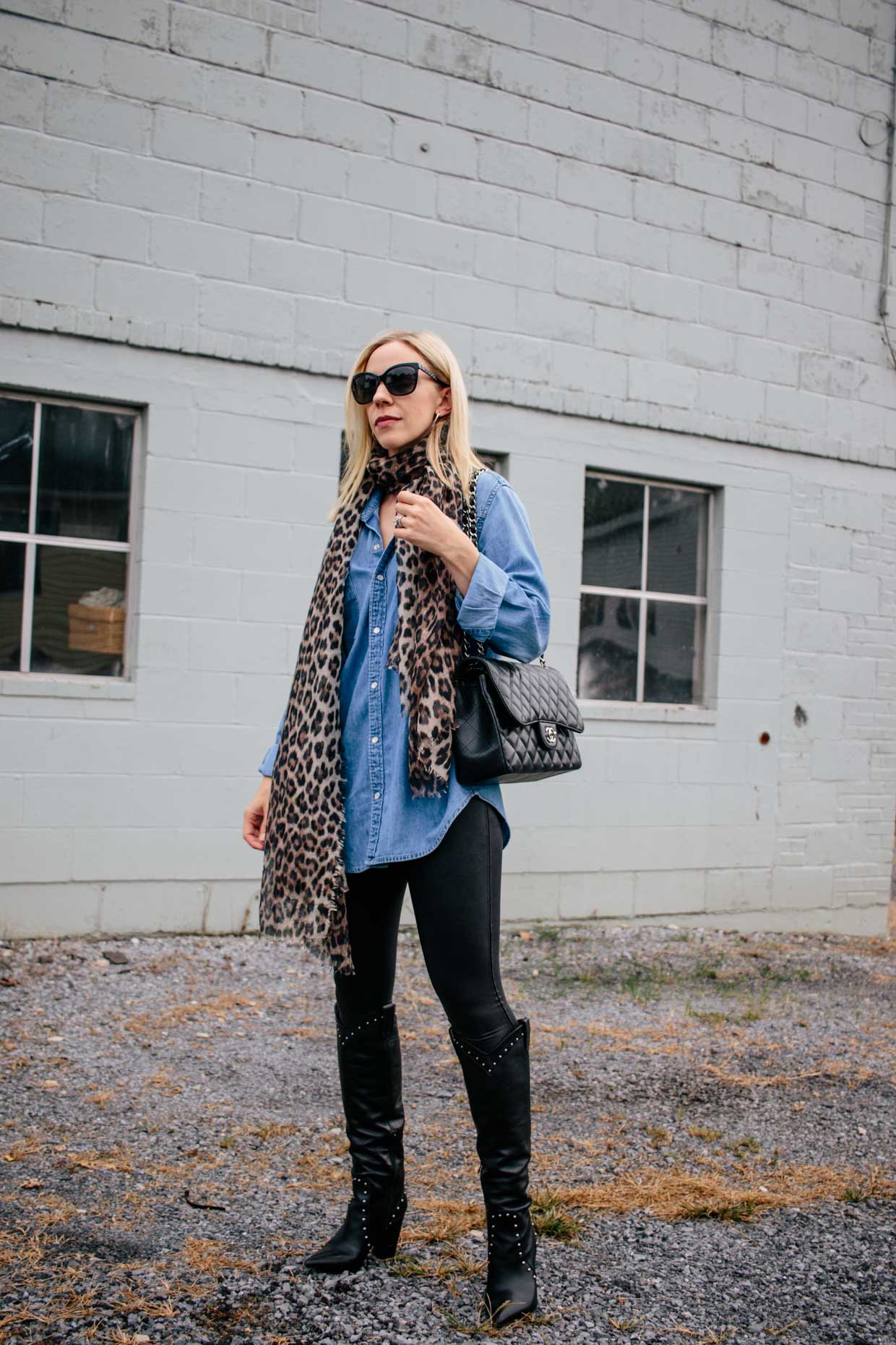 Meagan Brandon fashion blogger of Meagan's Moda shows how to style