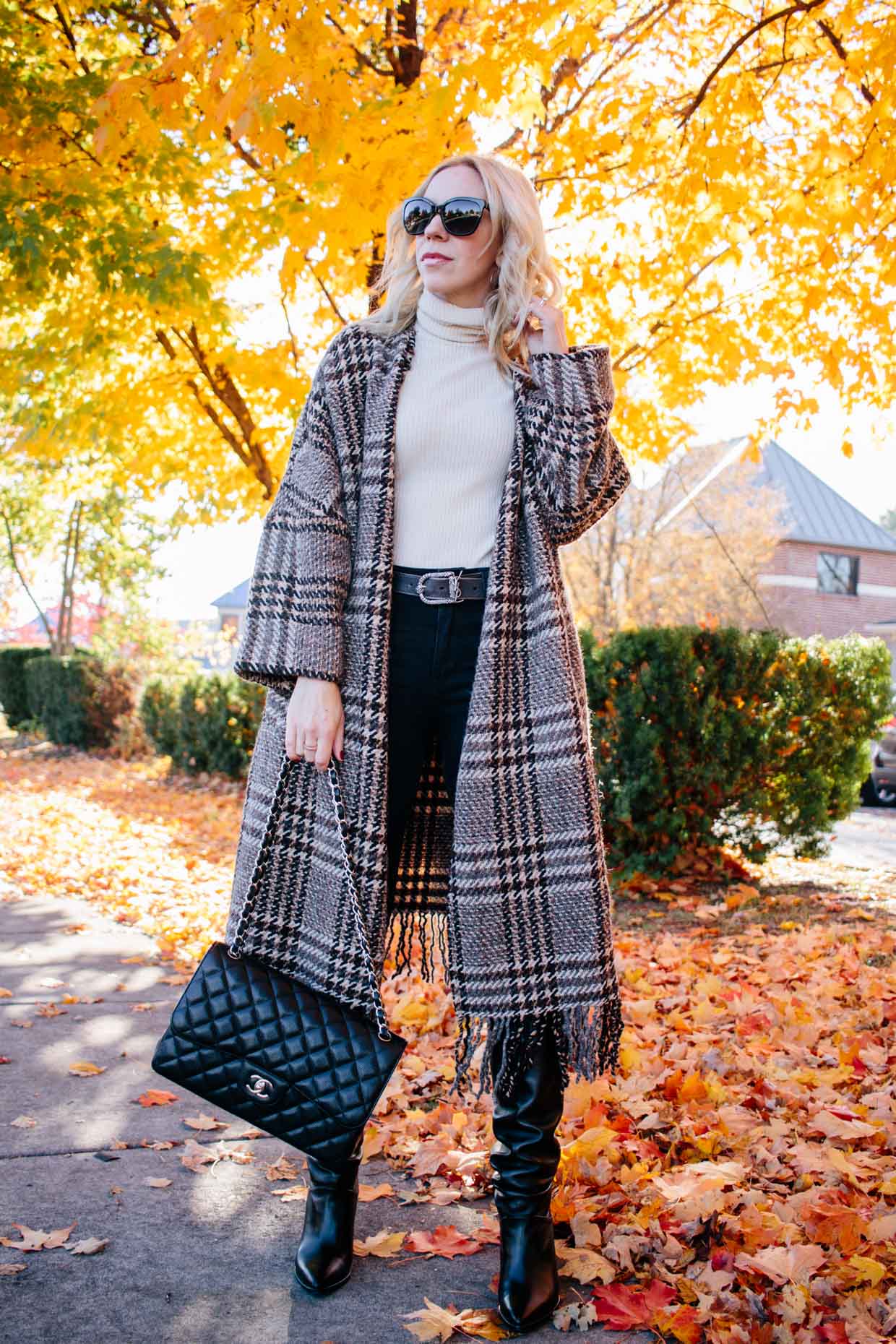 I never met a plaid coat I didn't like. 🫶🏼 Which Thanksgiving