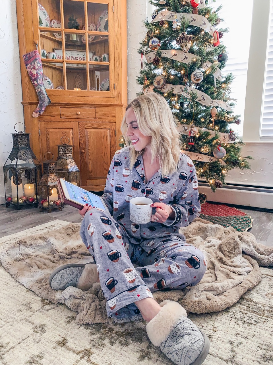 Velvet Pants for the Holidays: Comfy & Chic - Meagan's Moda