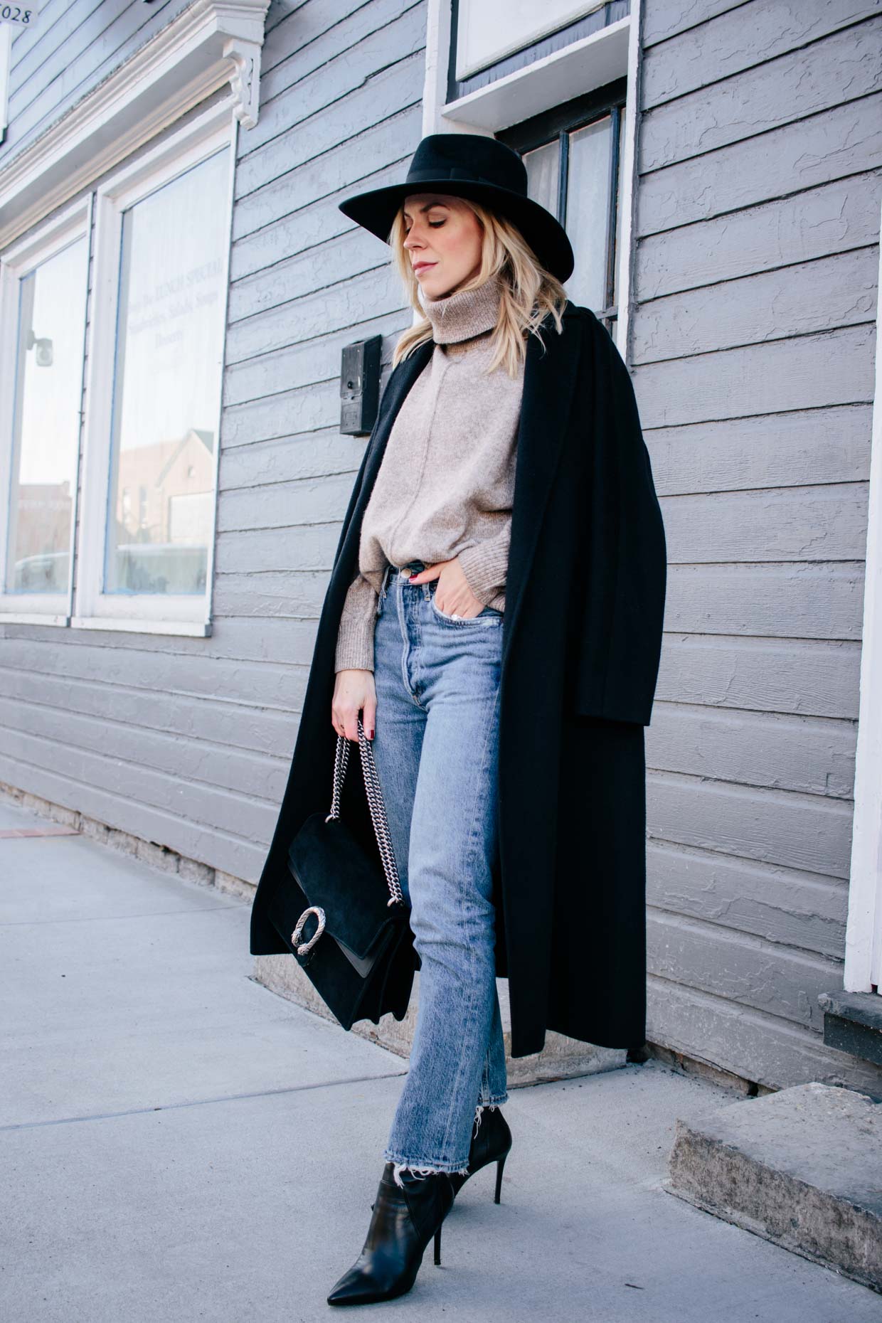 My Favorite Brands and Styles for Straight Leg Jeans & How to Wear Them -  Meagan's Moda