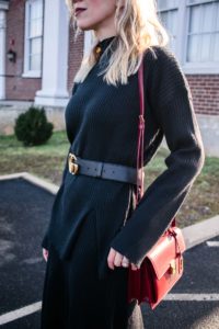 Meagan Brandon fashion blogger of Meagan's Moda shows how to style