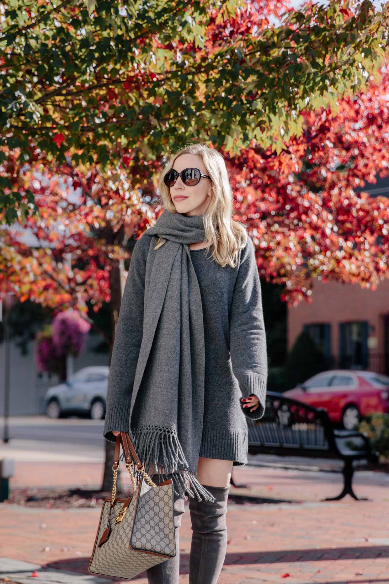Meagan Brandon fashion blogger of Meagan's Moda shares casual