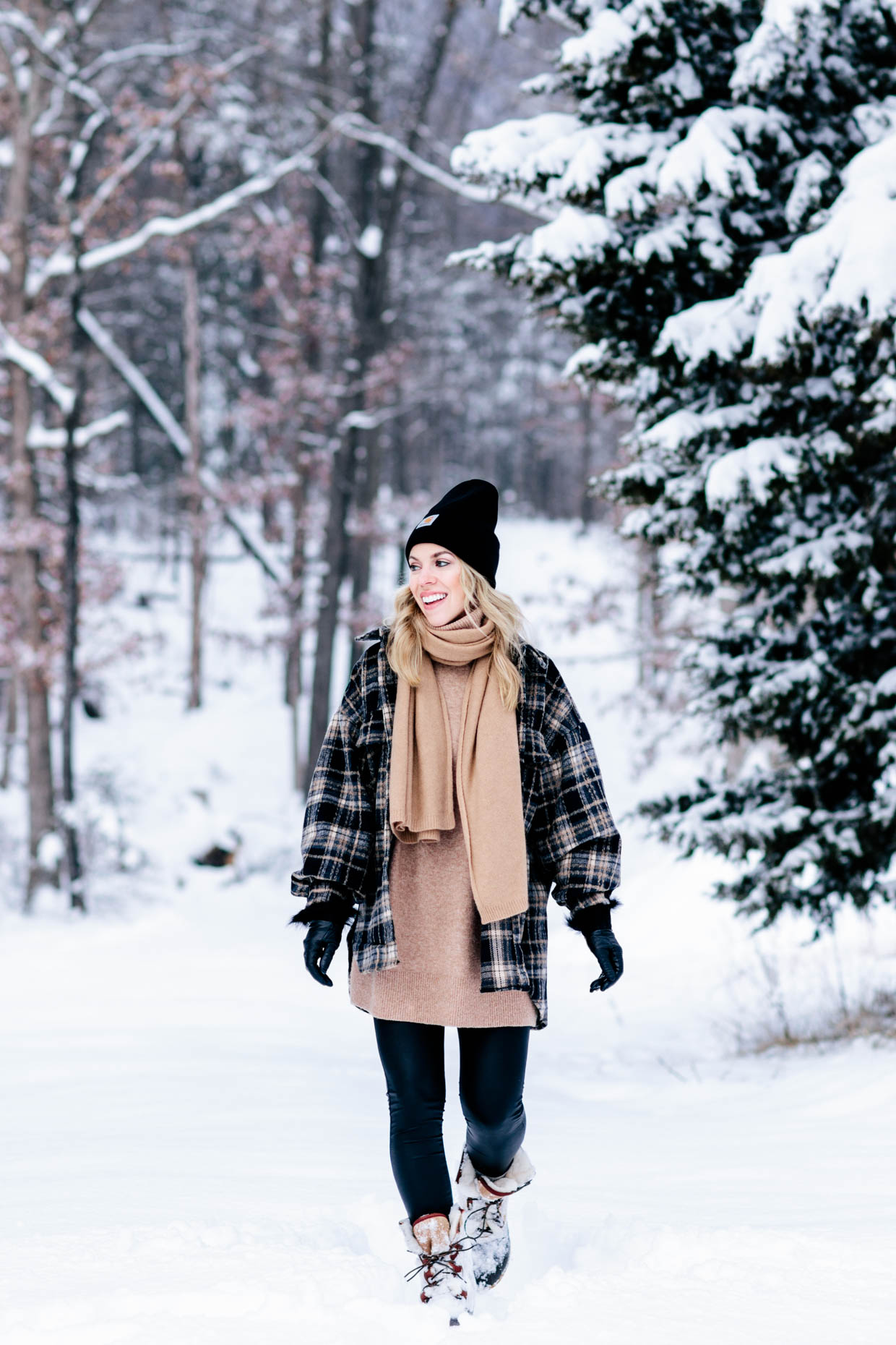 December Snow Day: Cozy Plaid Shacket & Fleece-Lined Leggings