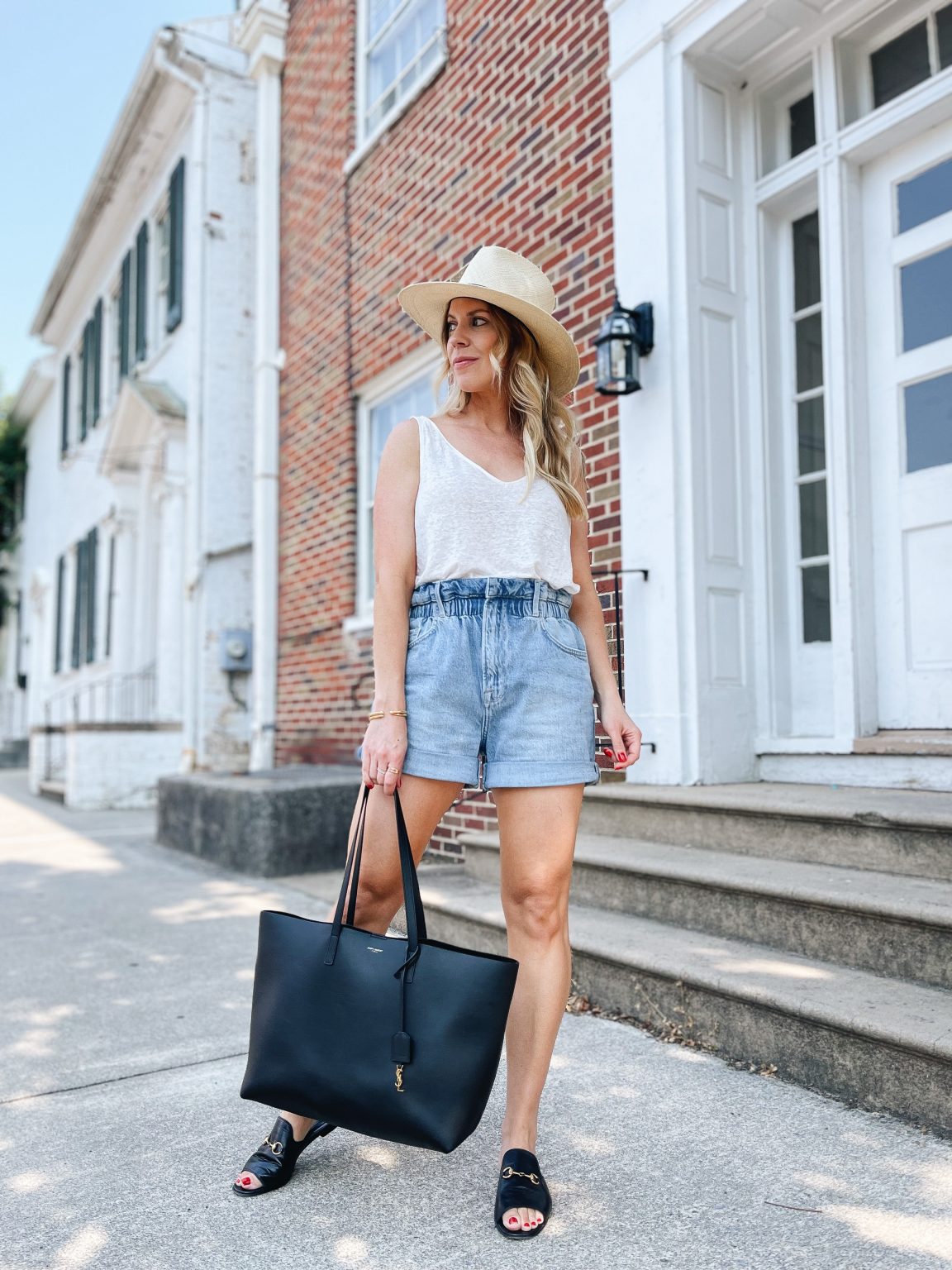 3 Postpartum-friendly Clothing Styles To Wear During Summer - Meagan's Moda